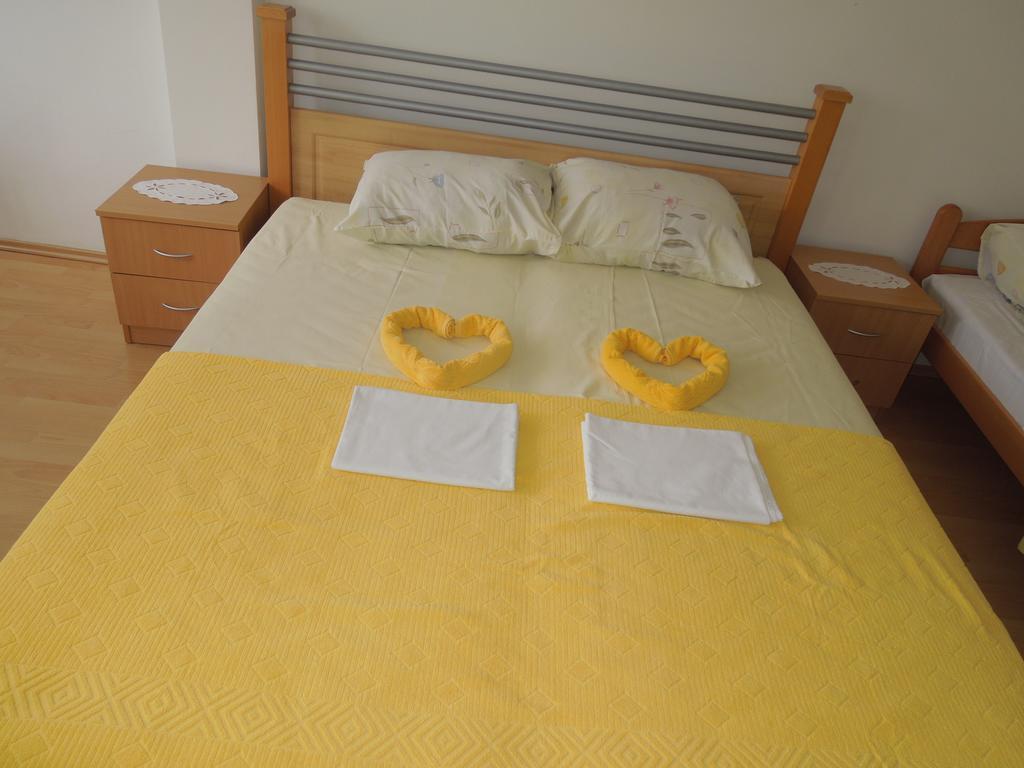 Apartments Becic Budva Pokoj fotografie